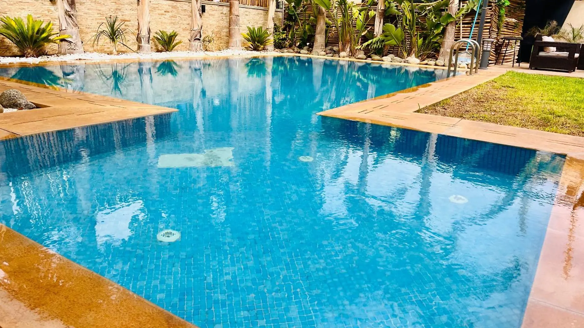 Exotic Vip Villa Family Only -Service Chambre,Billard,Ping-Pong,Piscine Privee Chauffee Sur Demande Marrakesh