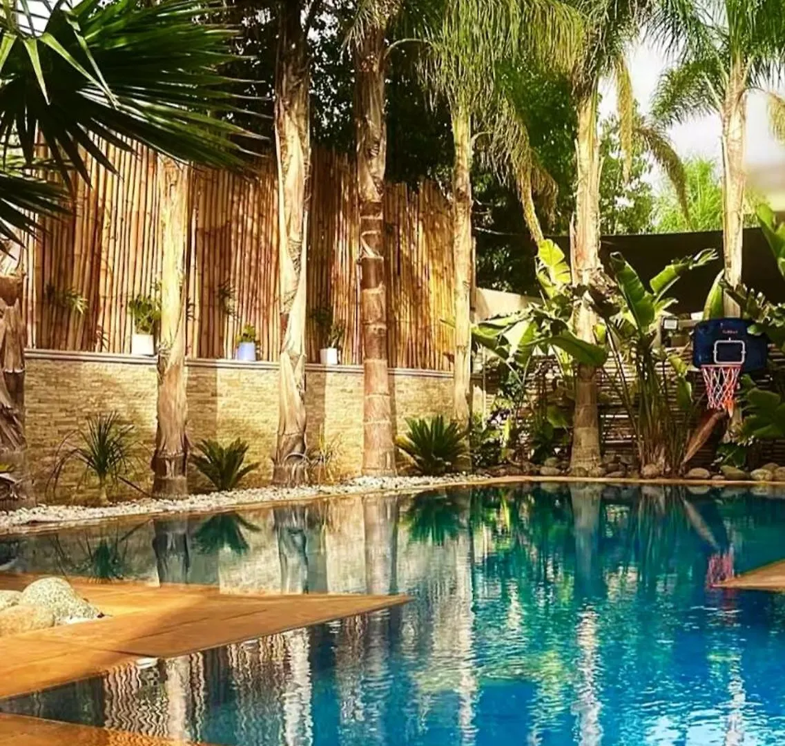 Exotic Vip Villa Family Only -Service Chambre,Billard,Ping-Pong,Piscine Privee -Chauffee Sur Demande- contacts