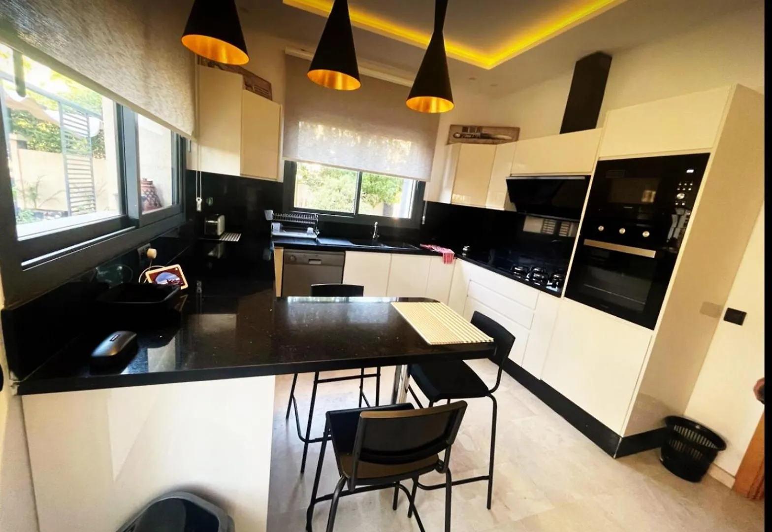 Exotic Vip Villa Family Only -Service Chambre,Billard,Ping-Pong,Piscine Privee Chauffee Sur Demande Marrakesh 0*,  Morocco