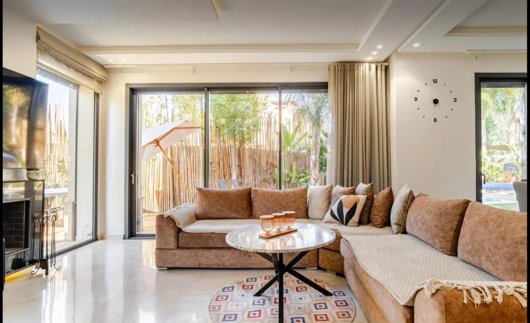 Exotic Vip Villa Family Only -Service Chambre,Billard,Ping-Pong,Piscine Privee Chauffee Sur Demande Marrakesh
